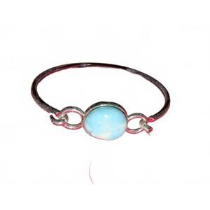 Delicate Sterling Silver .925 bracelet with Light Blue Stone